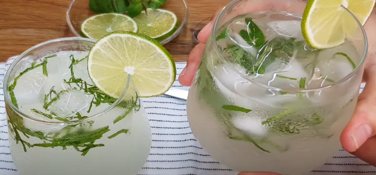 2 glasses of fresh lime juice