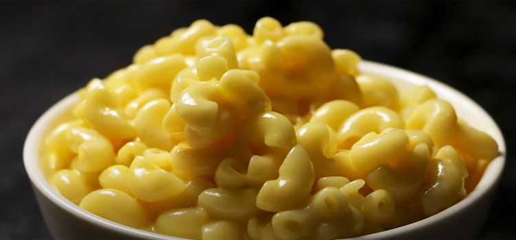 kraft mac and cheese on a white bowl