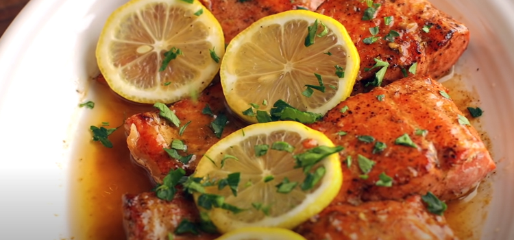 pan seared salmon with lemon