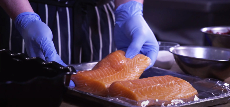 preparing raw salmon