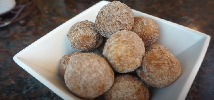 Cinnabon Delights on a Bowl