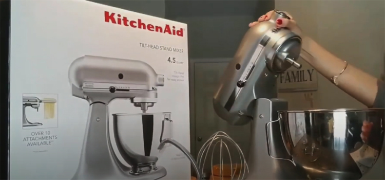 KitchenAid Deluxe 4.5 Quart Tilt-Head Stand Mixer 