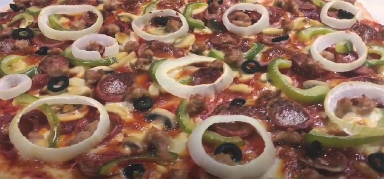 Close up Image of Combo Pizza