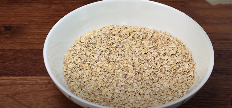 Oats on a Bowl