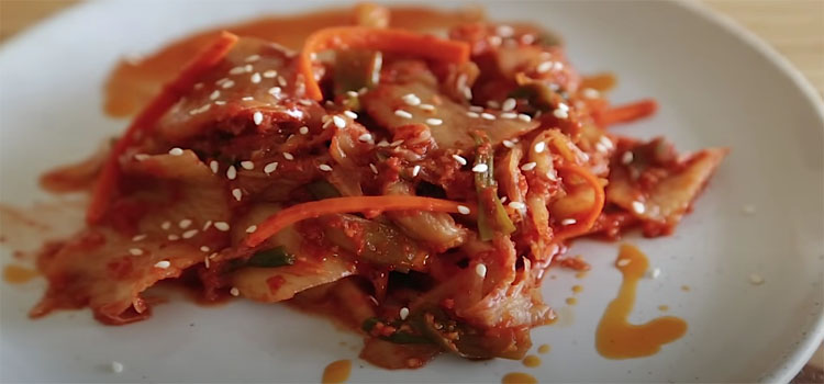 Kimchi Sprinkled with Sesame Seeds