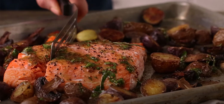 Slow-Roasted Salmon With Mushroom