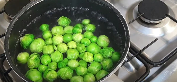 boiling brussels sprouts