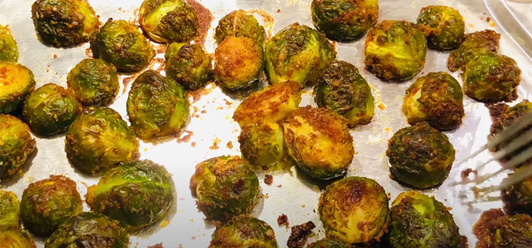 GARLIC ROASTED BRUSSELS SPROUTS